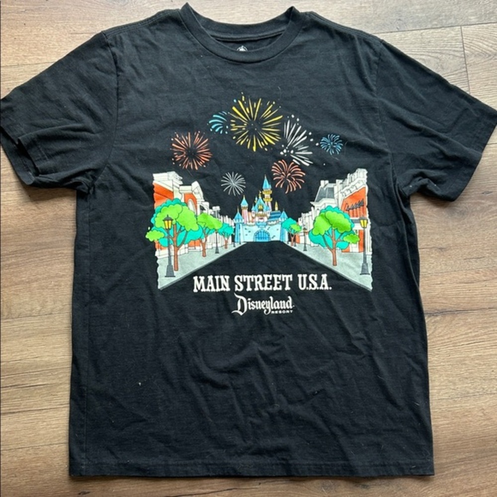 Disneyland Main Street U.S.A. Fireworks Graphic Tee - Large